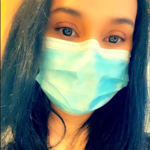 Meet your Posher, Jecenia